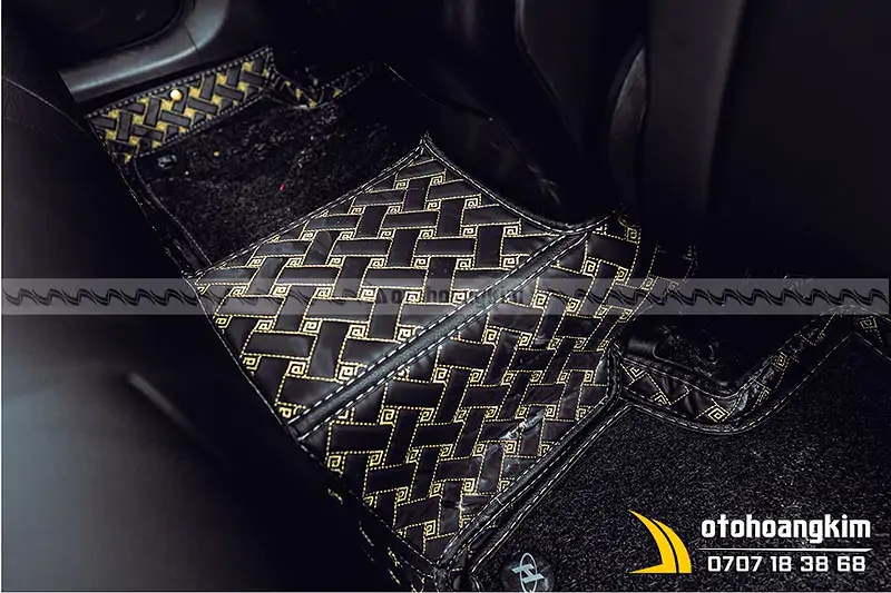 Thảm Sàn Mercedes GLC 200 Loại 5D Màu Đen Chỉ Vàng - Ảnh 2