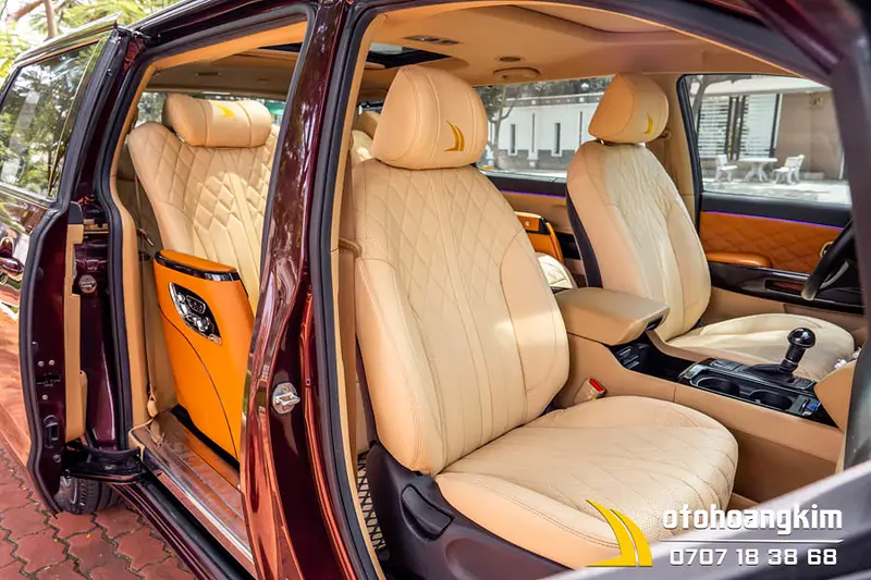 Ghế điện Limousine kết hợp ghế ngả phẳng xe Kia Sedona - Ảnh 6