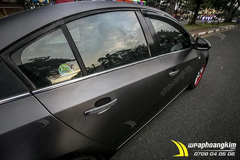 Dán đổi màu nhôm xước Chevrolet Lacetti - Ảnh 3