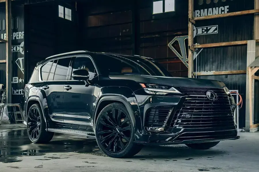 https://otohoangkim-storage.sgp1.cdn.digitaloceanspaces.com/chi-tiet-lexus-lx-600-liberty-walk-ban-do-than-rong-0-900x900.webp