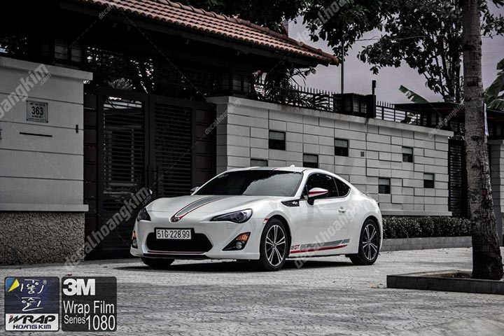 tem-xe-toyota-gt86-tgt001-1