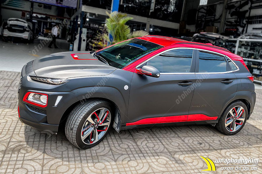 Dán đổi màu đen mờ Hyundai Kona ảnh 2