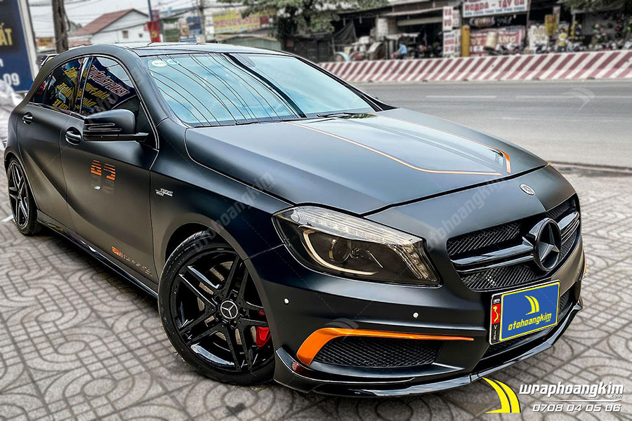 Dán đổi màu đen mờ Mercedes A45 ảnh 4