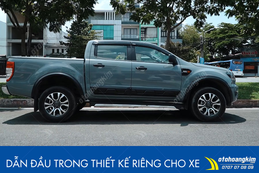 Dán đổi màu xám xi măng Ford Ranger ảnh 2