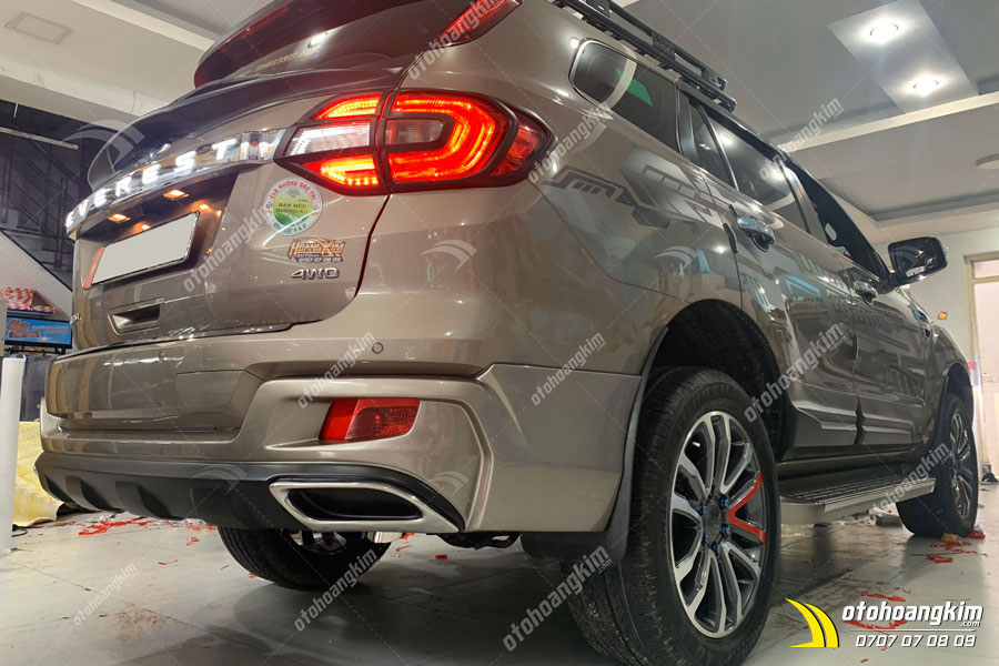 ĐỘ ĐÈN XE FORD EVEREST ảnh 2