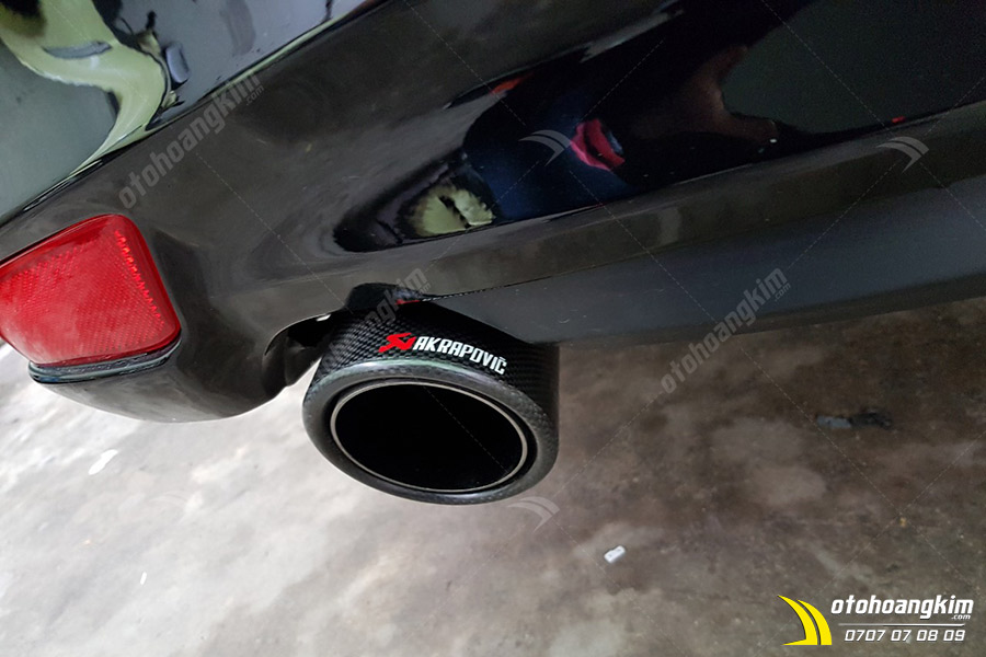 ĐỘ PÔ AKRAPOVIC TOYOTA FORTUNER 2010 ảnh 2