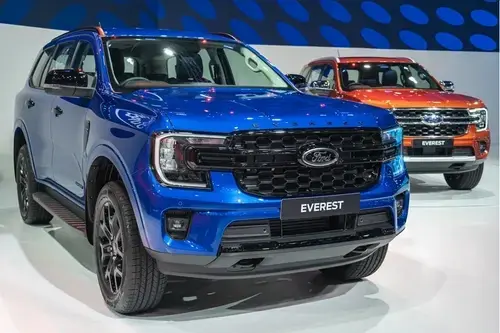 ford-everest-2022-may-dau-v6-3-0-ra-mat-o-australia