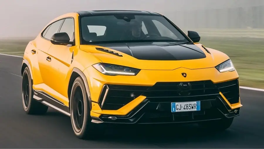 https://otohoangkim-storage.sgp1.cdn.digitaloceanspaces.com/lamborghini-urus-performante-dau-tien-ve-viet-nam-lo-dien-gia-hon-1-2-900x900.webp