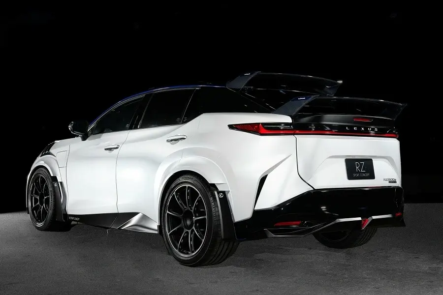 https://otohoangkim-storage.sgp1.cdn.digitaloceanspaces.com/lexus-rz-sport-concept-la-mot-chiec-suv-dien-muon-tro-thanh-mot-chi-1-900x900.webp