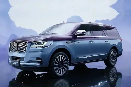 lincoln-navigator-one-phien-ban-gioi-han-suv-sang-trong-cho-gioi-nha-gi