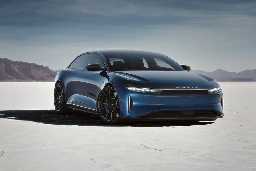 https://otohoangkim-storage.sgp1.cdn.digitaloceanspaces.com/lucid-air-sapphire-sedan-dien-manh-nhat-the-gioi-0-900x900.webp