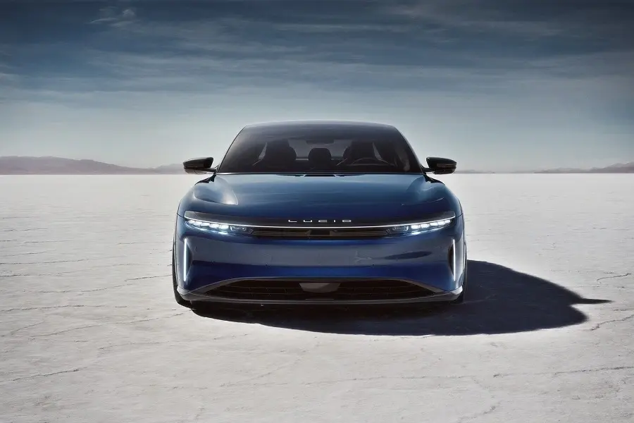 https://otohoangkim-storage.sgp1.cdn.digitaloceanspaces.com/lucid-air-sapphire-sedan-dien-manh-nhat-the-gioi-1-900x900.webp