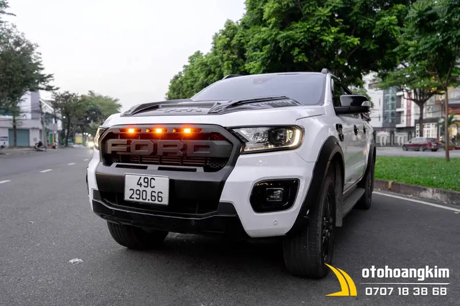 https://otohoangkim-storage.sgp1.cdn.digitaloceanspaces.com/mat-ca-lang-ranger-wildtrak-chu-ford-co-3-bong-den-do-1-900x900.webp