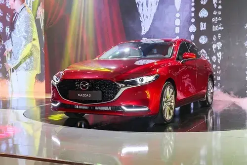 mazda3-ban-2-0l-dung-ban-co-hoi-cho-cac-doi-thu-cung-phan-khuc