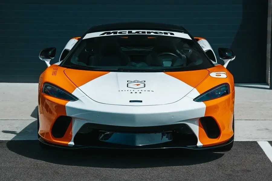 https://otohoangkim-storage.sgp1.cdn.digitaloceanspaces.com/mclaren-gt-co-them-phien-ban-dac-biet-6-900x900.webp