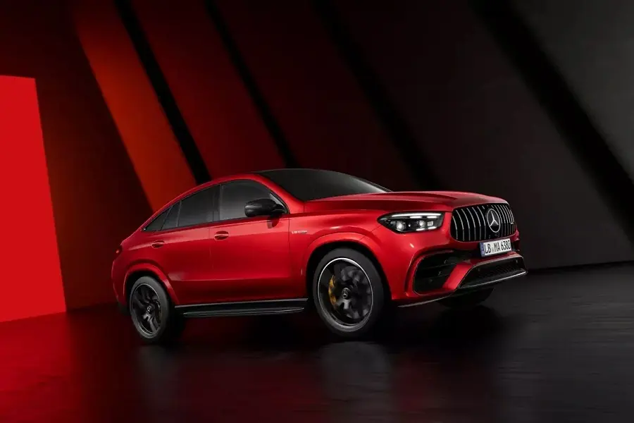 https://otohoangkim-storage.sgp1.cdn.digitaloceanspaces.com/mercedesamg-gle-suv-va-gle-coupe-2024-trinh-lang-6-900x900.webp