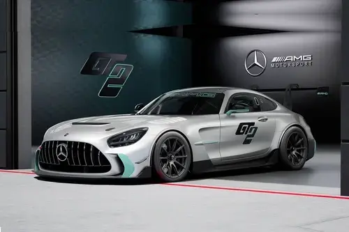 mercedesamg-gt2-moi-trinh-lang-cong-suat-697-ma-luc