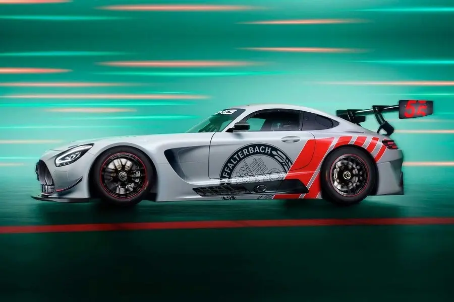 https://otohoangkim-storage.sgp1.cdn.digitaloceanspaces.com/mercedesamg-gt3-edition-55-dong-co-v8-manh-641-ma-luc-chi-co-5-chie-1-900x900.webp