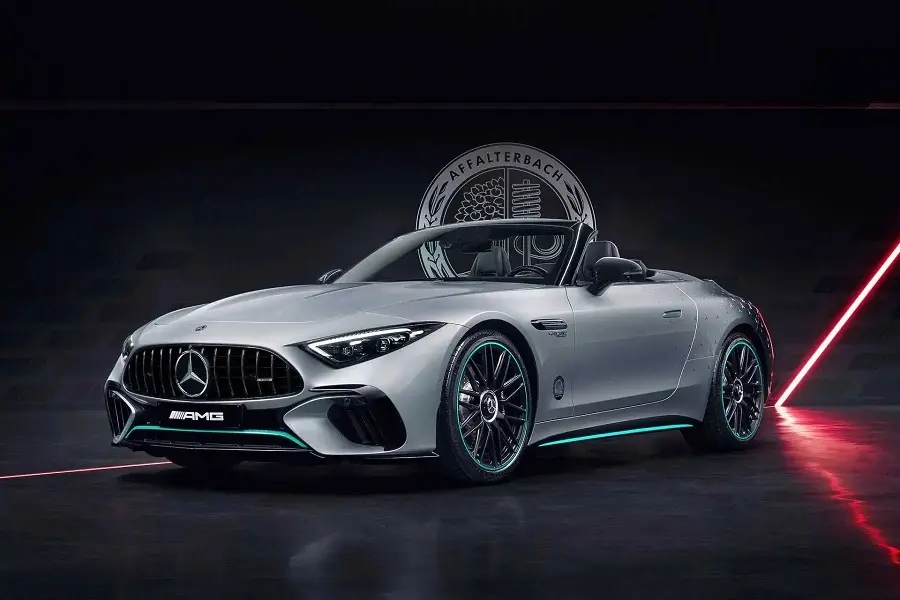 https://otohoangkim-storage.sgp1.cdn.digitaloceanspaces.com/mercedesamg-sl-63-phien-ban-motorsport-collectors-1-900x900.webp