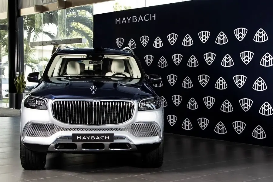 https://otohoangkim-storage.sgp1.cdn.digitaloceanspaces.com/mercedesmaybach-gls-600-phien-ban-gioi-han-ve-viet-nam-voi-1-chiec-1-900x900.webp