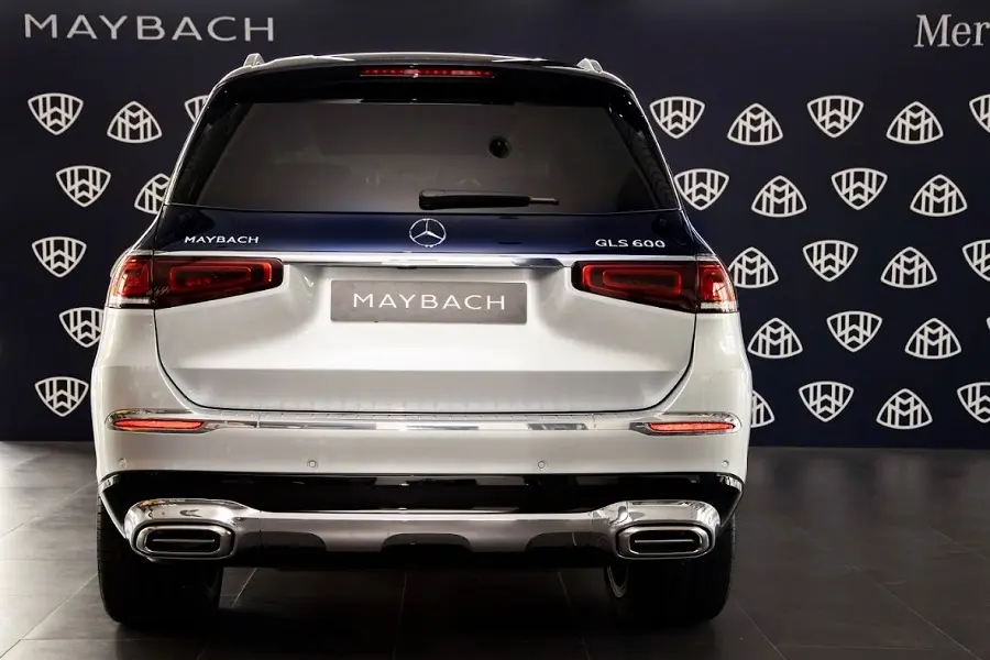 https://otohoangkim-storage.sgp1.cdn.digitaloceanspaces.com/mercedesmaybach-gls-600-phien-ban-gioi-han-ve-viet-nam-voi-1-chiec-2-900x900.webp