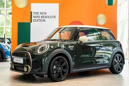 mini-cooper-s-resolute-edition-gia-2-3-ty-dong