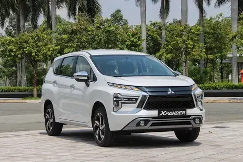 mitsubishi-xpander-ngoi-vuong-kho-lay-chuyen