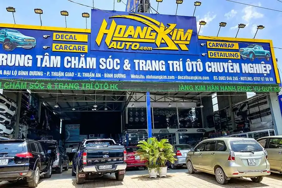 https://otohoangkim-storage.sgp1.cdn.digitaloceanspaces.com/mua-bac-len-xuong-tucson-2018-2019-o-dau-chinh-hang-gia-re-1-900x900.webp