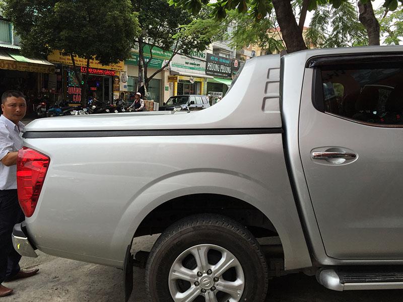 nap-thung-toyota-hilux-the-thao