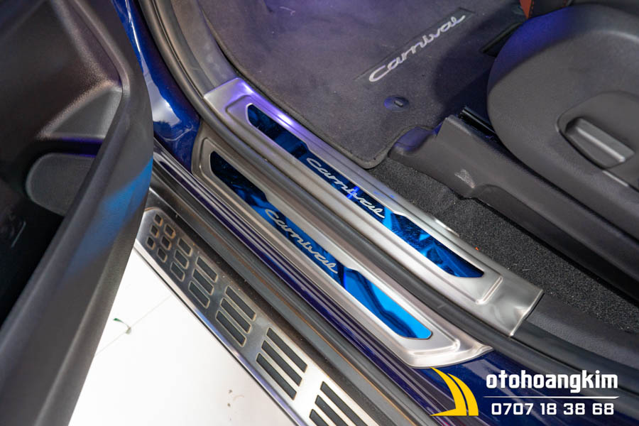 Nẹp Bước Chân Trong + Ngoài Kia Carnival 2021 Inox
