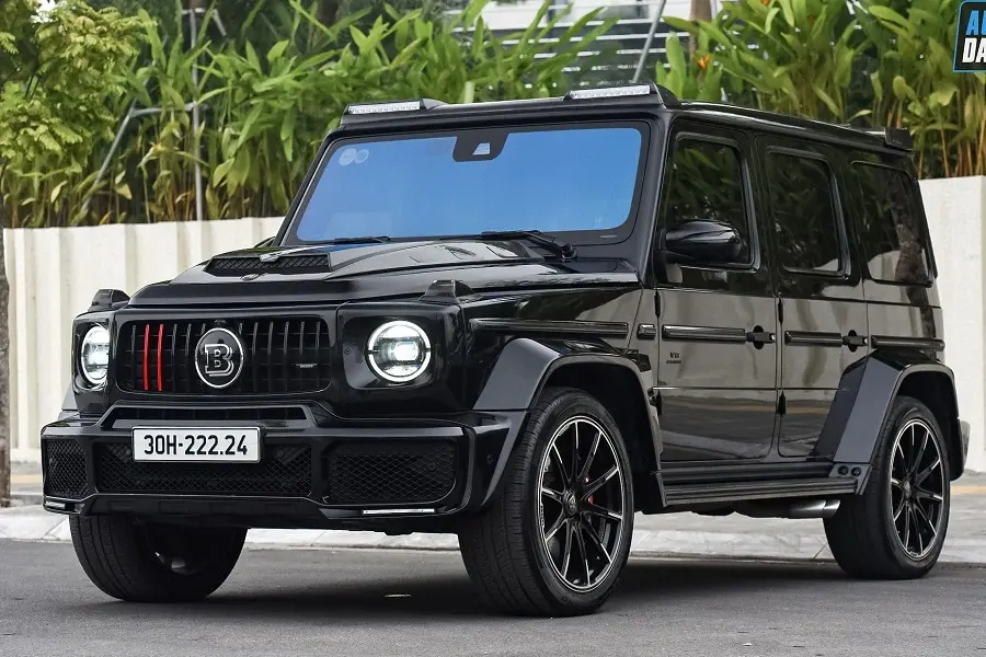 https://otohoangkim-storage.sgp1.cdn.digitaloceanspaces.com/ngam-loat-xe-mercedesamg-g63-do-brabus-cuc-chat-cua-dai-gia-viet-5-900x900.webp