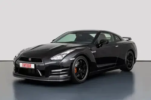 nissan-gtr-black-edition-cua-nha-vo-dich-f1-duoc-rao-ban