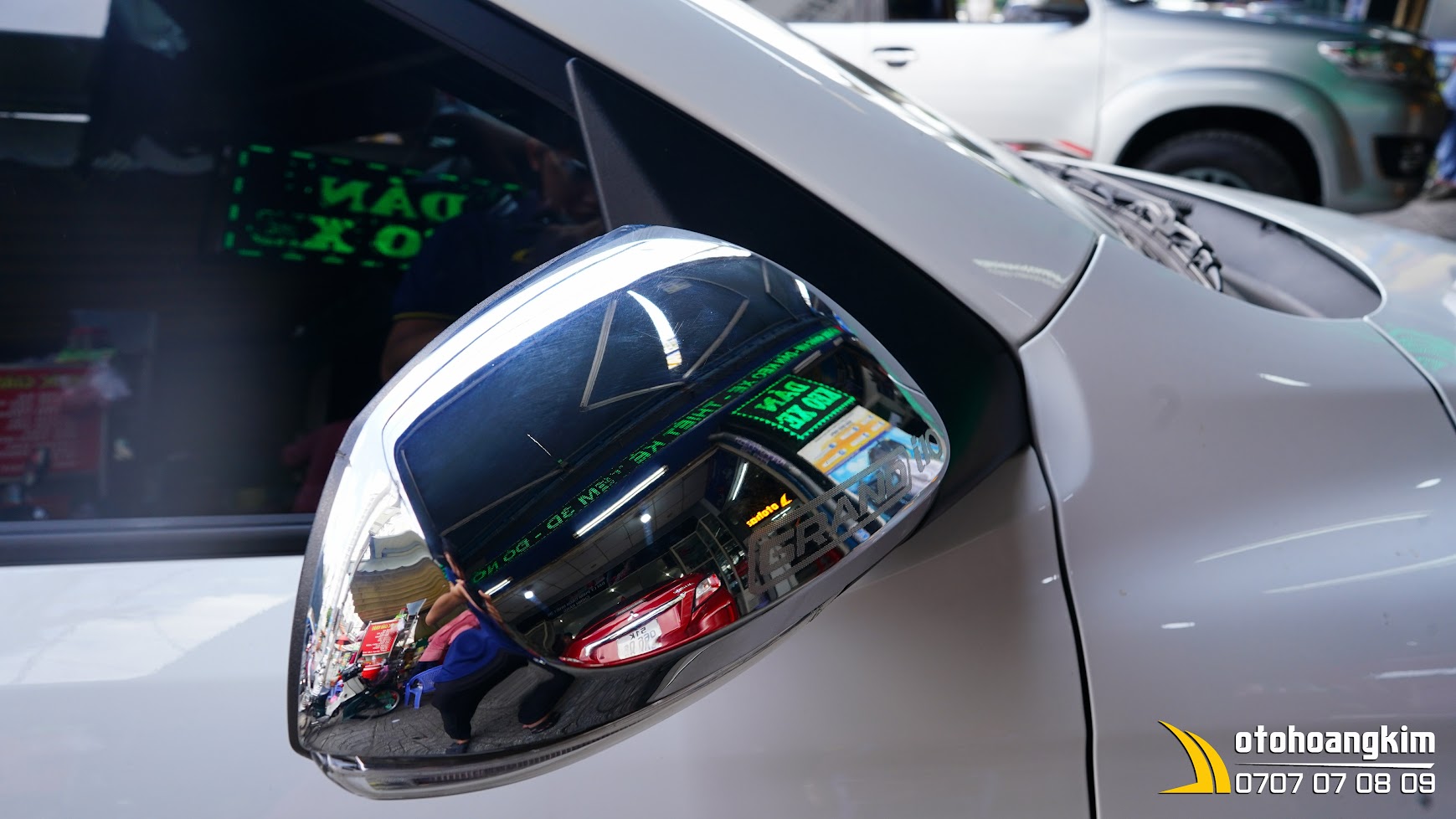 Ốp gương chiếu hậu bảo vệ gương xe