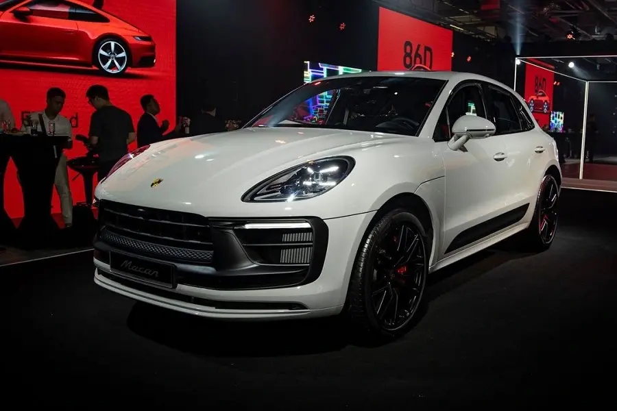 https://otohoangkim-storage.sgp1.cdn.digitaloceanspaces.com/porsche-macan-2022-phan-phoi-chinh-hang-tu-3-ti-dong-tai-viet-nam-1-900x900.webp