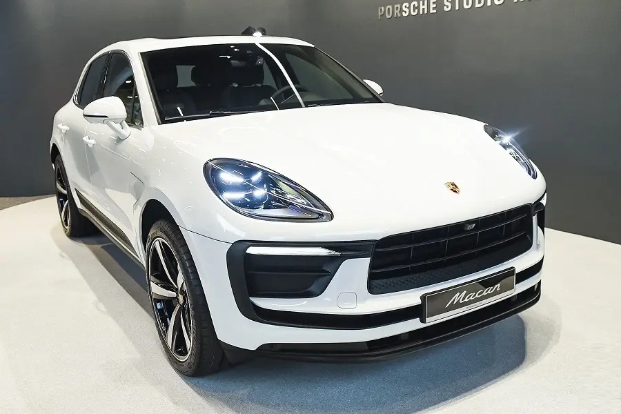 https://otohoangkim-storage.sgp1.cdn.digitaloceanspaces.com/porsche-macan-2022-phan-phoi-chinh-hang-tu-3-ti-dong-tai-viet-nam-2-900x900.webp