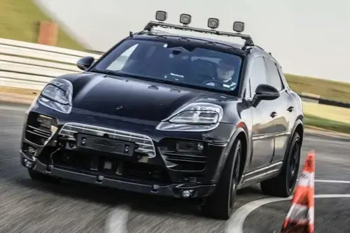 porsche-macan-ev-moi-tu-hao-ve-dong-luc-hoc-sac-net-hon-ca-tayca