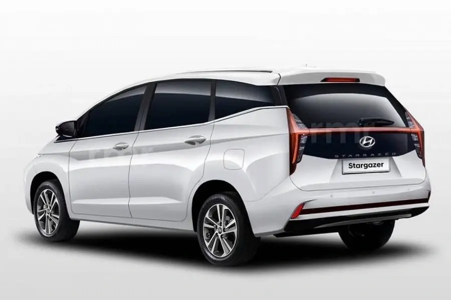 https://otohoangkim-storage.sgp1.cdn.digitaloceanspaces.com/soi-chi-tiet-hyundai-stargazer-doi-thu-kho-nhan-cua-mitsubishi-xpander-2-900x900.webp