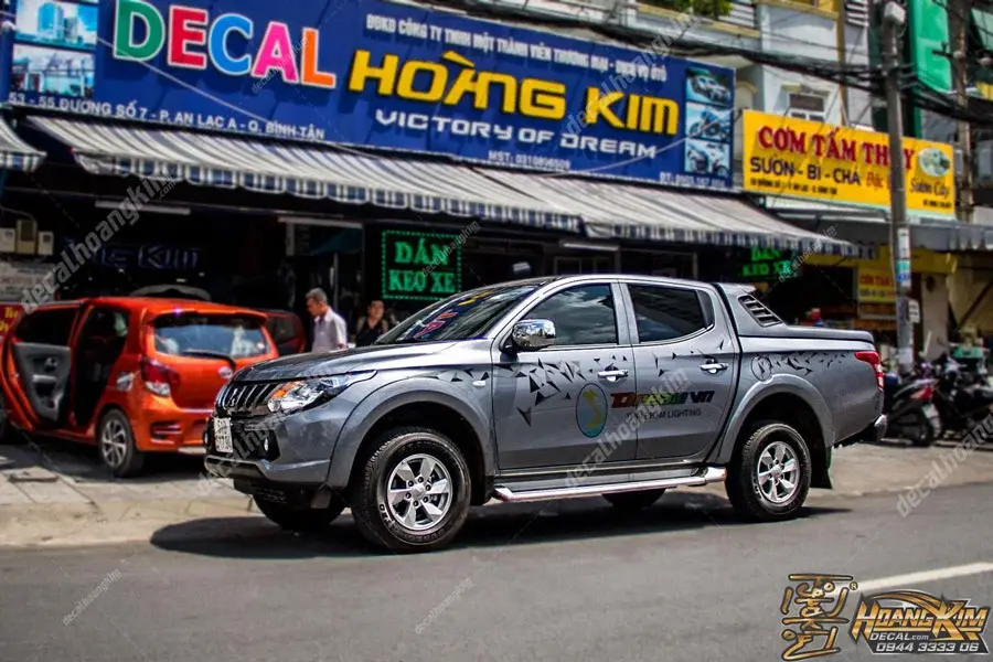 https://otohoangkim-storage.sgp1.cdn.digitaloceanspaces.com/tem-xe-mitsubishi-triton-0-900x900.webp