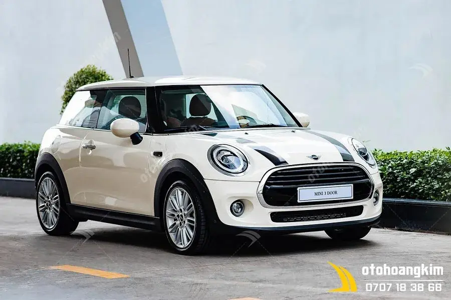 https://otohoangkim-storage.sgp1.cdn.digitaloceanspaces.com/thong-tin--bang-gia-o-to-mini-cooper-moi-nhat-2022-3-900x900.webp