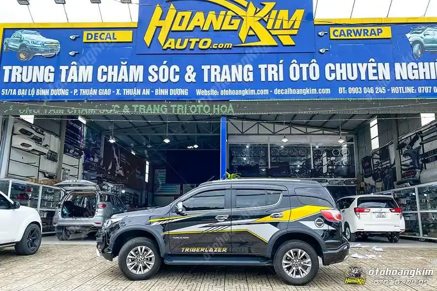 https://otohoangkim-storage.sgp1.cdn.digitaloceanspaces.com/top-6-op-tay-nam-cua-fortuner-dep-nhat-9-900x900.webp