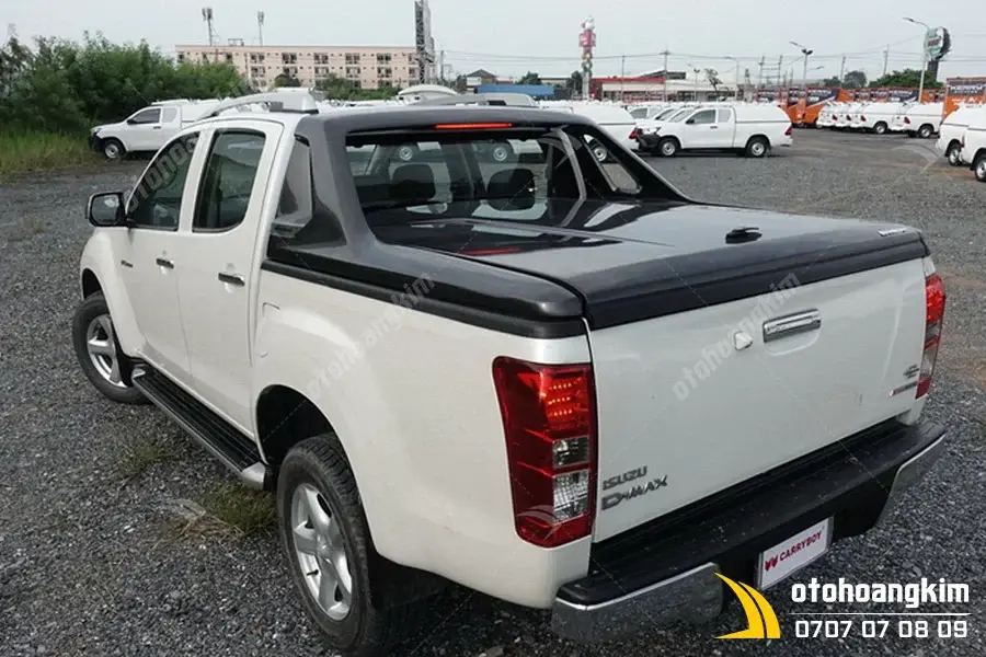 https://otohoangkim-storage.sgp1.cdn.digitaloceanspaces.com/top-phu-kien-ban-tai-isuzu-dmax-duoc-ua-chuong-nhat-2-900x900.webp