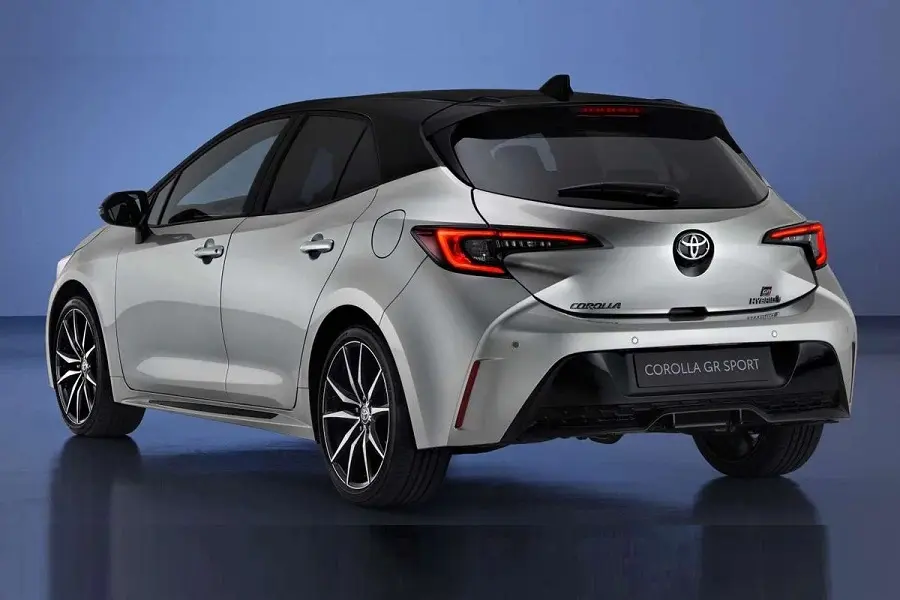 https://otohoangkim-storage.sgp1.cdn.digitaloceanspaces.com/toyota-corolla-2023-ra-mat-tai-chau-au-dong-co-duoc-cai-thien-8-900x900.webp