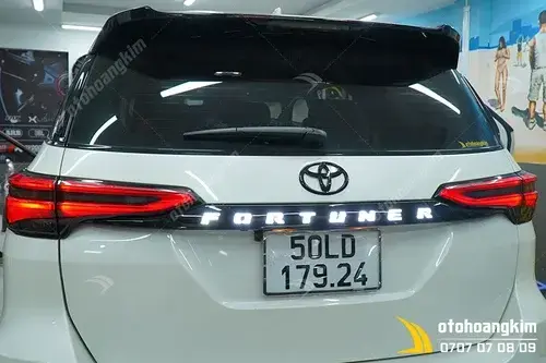 toyota-fortuner-moi-mua-can-lap-ngay-phu-kien-gi-cho-xe