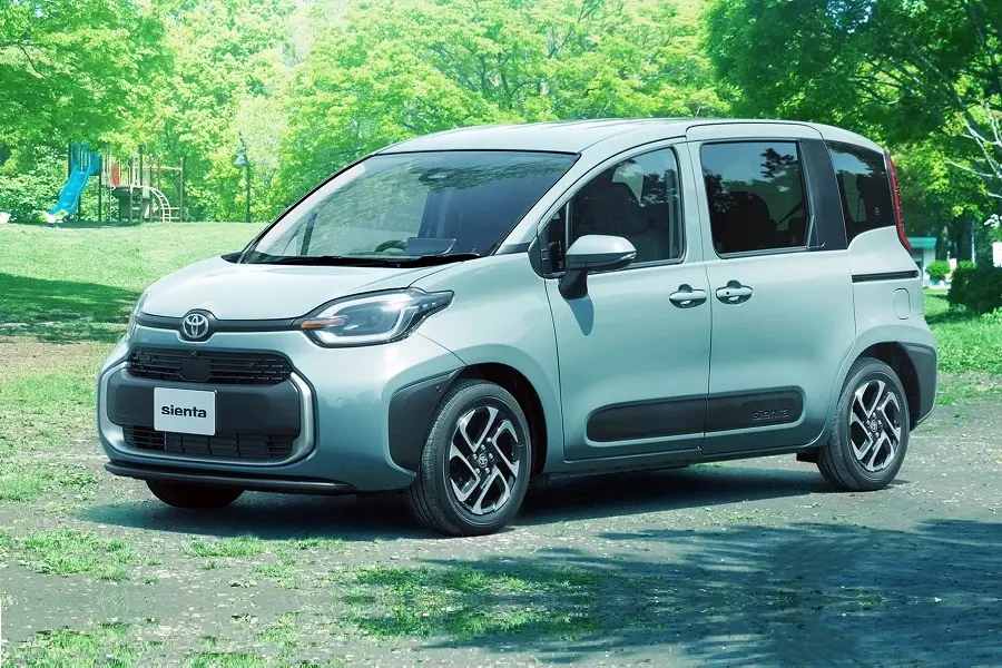 https://otohoangkim-storage.sgp1.cdn.digitaloceanspaces.com/toyota-sienta-mpv-the-he-thu-3-ra-mat-0-900x900.webp