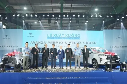 toyota-xuat-xuong-veloz-cross-va-avanza-premio-lap-rap-tai-viet-nam