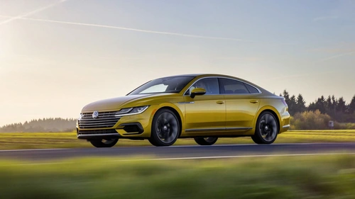 volkswagen-arteon-2019-chiec-sedan-the-thao-sang-trong-nhat-sap-len-ke