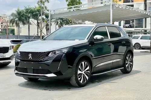 vua-lan-banh-13km-peugeot-3008-gt-2022-da-rao-ban-voi-gia-kho-tin