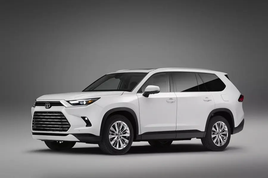 https://otohoangkim-storage.sgp1.cdn.digitaloceanspaces.com/xe-gam-cao-7-cho-toyota-grand-highlander-ra-mat-0-900x900.webp