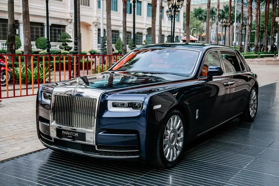 Xe sang hãng Rolls-Royce